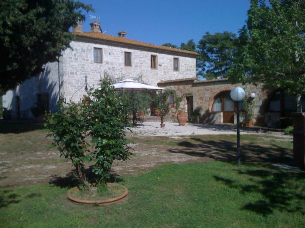 La Canonica San Giovanni dʼAsso Cameră foto